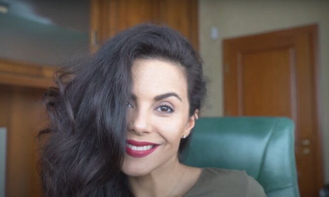 Настя Каменских. Фото: YouTube, скрин