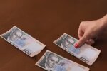 Купюры в 500 грн. Фото: скриншот YouTube-видео