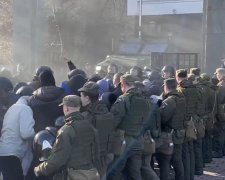 Учебный разгон протестов под ВАКС. Фото: скрин bohdan.kryklyvenko