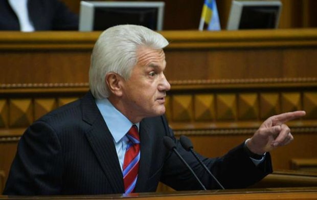 Владимир Литвин раскритиковал попытки Рады обрезать полномочия президента