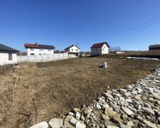 Город, земельна ділянка. Фото: Стіна