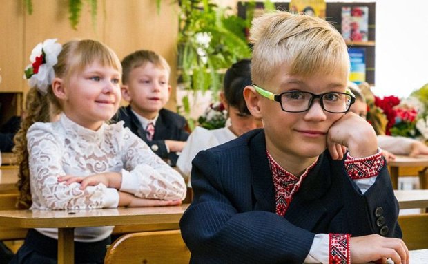 Нужна гора документов и терпение. Школы Киева объявили старт набора в первый класс