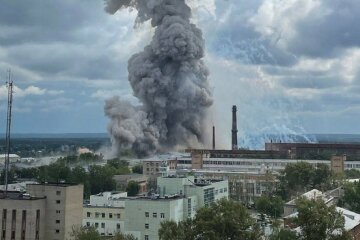 На рф масштабная бавовна: завод по сборке "шахедов" принимает украинские дроны - видео
