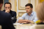 Ни пяди украинской земли агрессору: Зеленский обсудил референдум по России с волонтерами, подробности