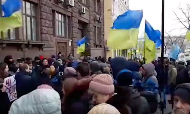 Массовые потасовки под ГБР. Фото: скрин Youtube