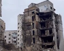 Дом после российских обстрелов. Фото: скриншот YouTube-видео