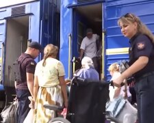 Евакуація людей. Фото: скріншот YouTube-відео