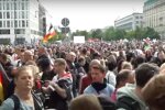 Протесты против коронавирусного карантина в Берлине. Фото: скриншот видео