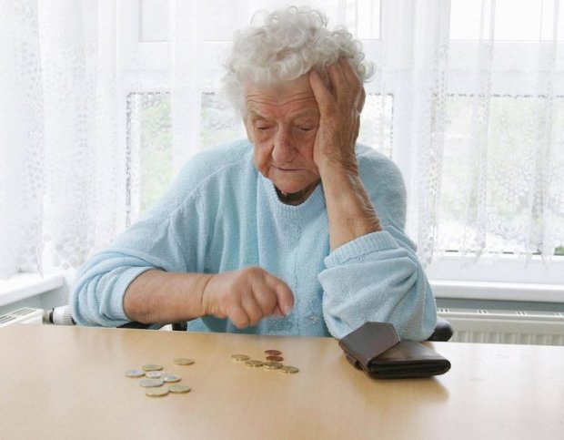 "Наживались на горе": в Днепре аферисты оставили пенсионеров без денег, забрали последнее
