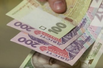Безработным заплатят 1 тысячу гривен. Фото: youtube