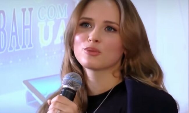 Анна Кошмал. Фото: скриншот Youtube