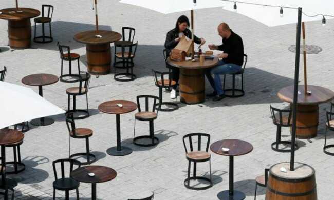 Инфекция "на вынос": рестораны столицы заражают людей, названы цифры