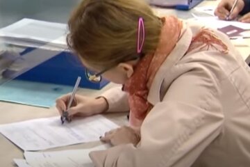 Оформлення субсидії. Фото: скріншот YouTube-відео