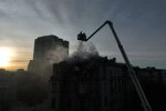 Пекельний новорічний ранок: у Києві прогриміло багато вибухів, є серйозні руйнування - кадри