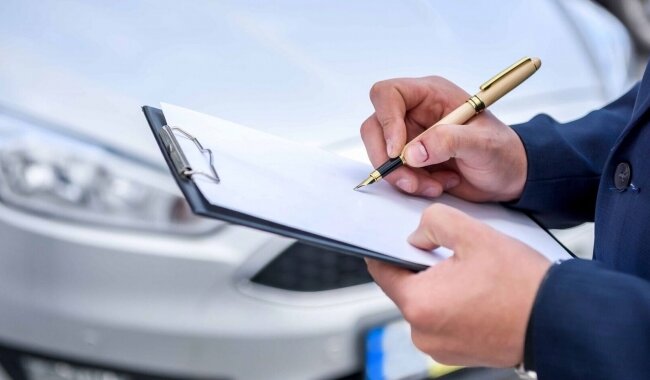 Автомобілі на дорозі, ЄС запроваджує дистанційний контроль викидів
