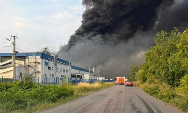 Орки нанесли удар по американскому заводу в Мукачево - много пострадавших, кадры