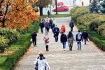 Украинцы в масках. Фото: Youtube