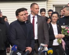 Президент Зеленский встретил эвакуированных с карантина. Фото: скрин Офис Президента