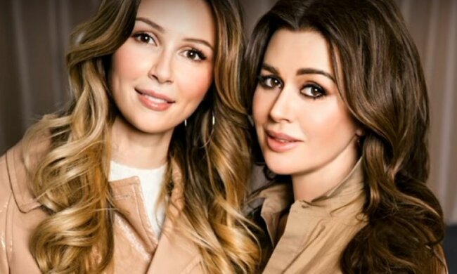 Анна и Анаастасия Заворотнюк. Фото: скриншот YouTube