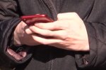 Смартфон. Фото: скриншот YouTube-видео
