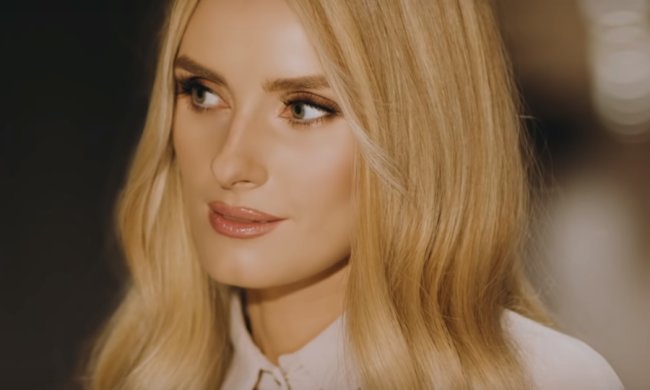 Ирина Федишин, фото - кадр из клипа "Роман"