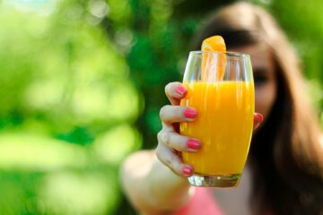 Апельсиновий сік. Фото: YouTube