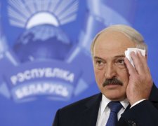 Лукашенко нервничает