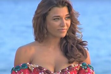 Алина Астровская. Фото: скриншот YouTube