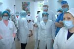 Медики борятся с COVID-19. Фото: скриншот YouTube.