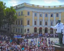 День независимости в Одессе в прошлом году. Фото: скриншот YouTUbe
