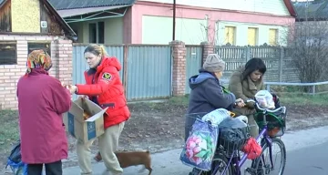 Помощь продуктами. Фото: скриншот YouTube-видео