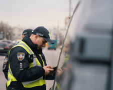 Кому за новими ПДР не можна сідати за кермо через вік, Фото: Патрульна поліція Києва