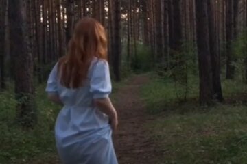 Дівчина. Фото: скріншот YouTube-відео