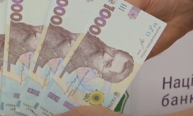 Нова допомога для ВПО - як отримати 4000 грн на побутові потреби. Фото: скрін YouTube