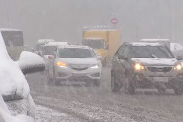 Снегопад. Фото: скриншот YouTube