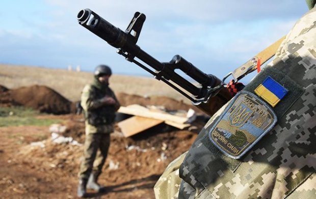 Боевики на Донбасе продолжают нарушать минские соглашения. ВСУ несёт потери