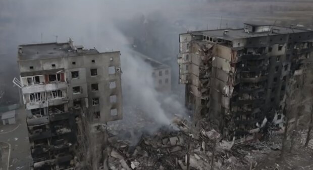 Разрушенные дома в Бородянке. Фото: скриншот YouTube-видео