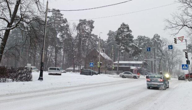 Оголошено перший рівень небезпеки: ожеледиця по країні і мокрий сніг, яка погода чекає українців сьогодні
