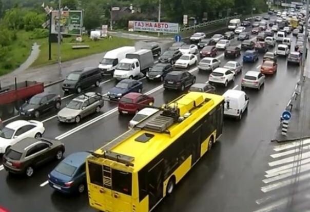 Планируйте маршруты, будут пробки: в Киеве перекроют улицы