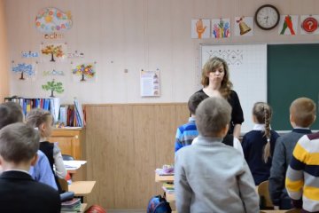 В Украине проверят питание школьников, фото: Скриншот YouTube