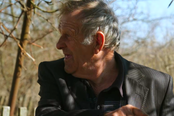 ПФУ роз'яснив, хто із пенсіонерів має подавати документи. Фото: YouTube