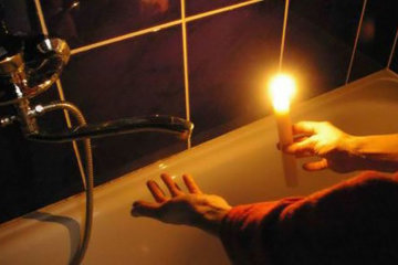 без тепла, воды и света