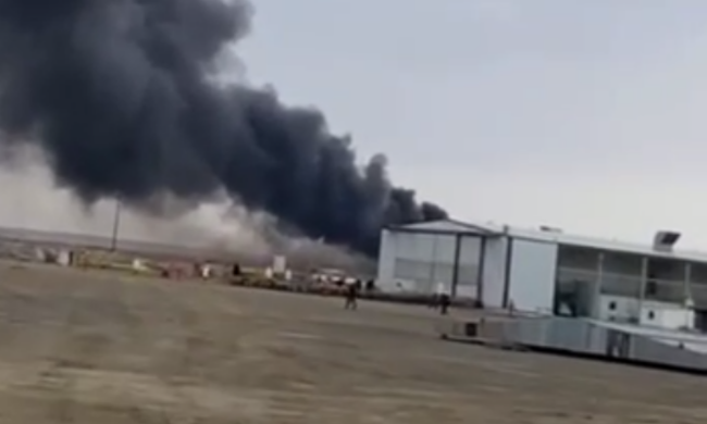 Масштабна авіакатастрофа в Казахстані: впав і вибухнув пасажирський літак - відео