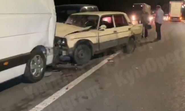 ДТП под Киевом. Фото: скриншот Youtube-видео