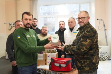 Віта Присяжнюк, Євген Хмара, БФ молодіжної ініціативи "Надія" здійснили 205-ту гуманітарну місію на лінію фронту