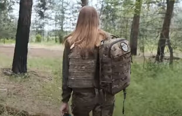 Мобилизация женщин в Украине. Фото: скриншот YouTube-видео