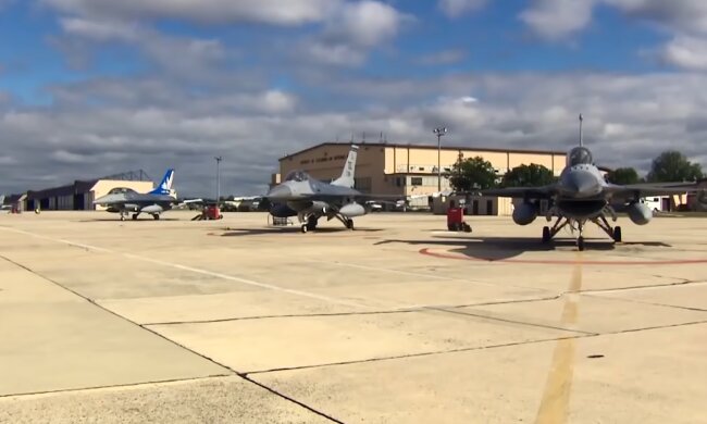 Винищувачі F-16. Фото: скріншот YouTube-відео