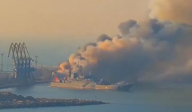 Пожежа на кораблі. Фото: скріншот YouTube-відео