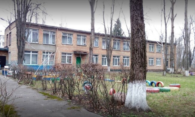 Скандал в столичном детсаду: ребенку выкручивали руки и называли «уродом»