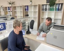 Українцям розповіли, як відбувається подачі заяви на відстрочку в ЦНАП. Фото: з відкритих джерел